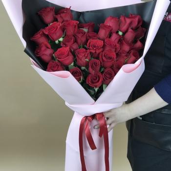Букеты из красных роз 70 см (Эквадор) (код товара  109810)